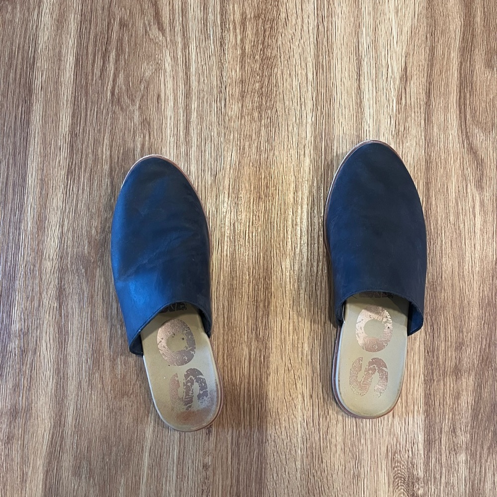 Sorel mules